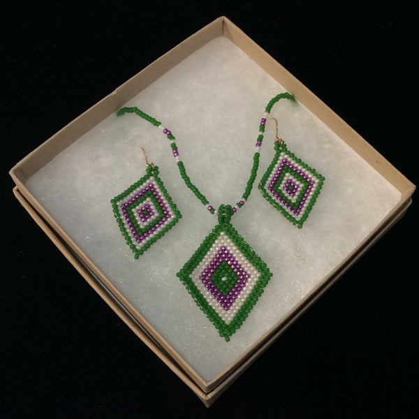 Diamond shaped brickstitch necklace and earring set