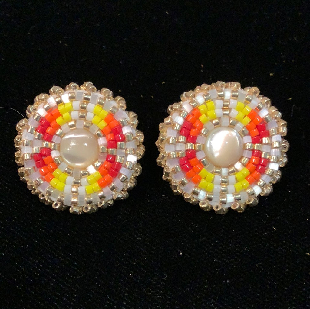 Sew on pearl centre studs